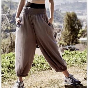 FP Movement Free People Parachute Pants in Gray Size Med
